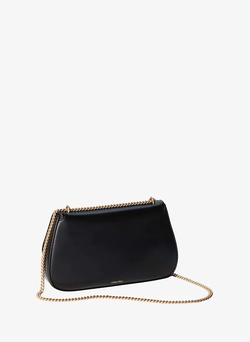كالفن كلاين Monogram Chain Crossbody Bag